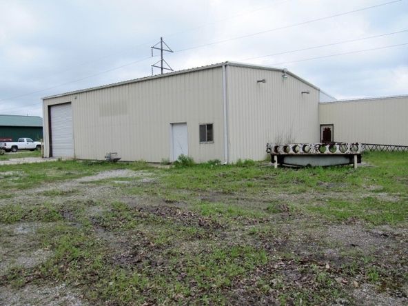 110 W Oak St, Benld, IL 62009